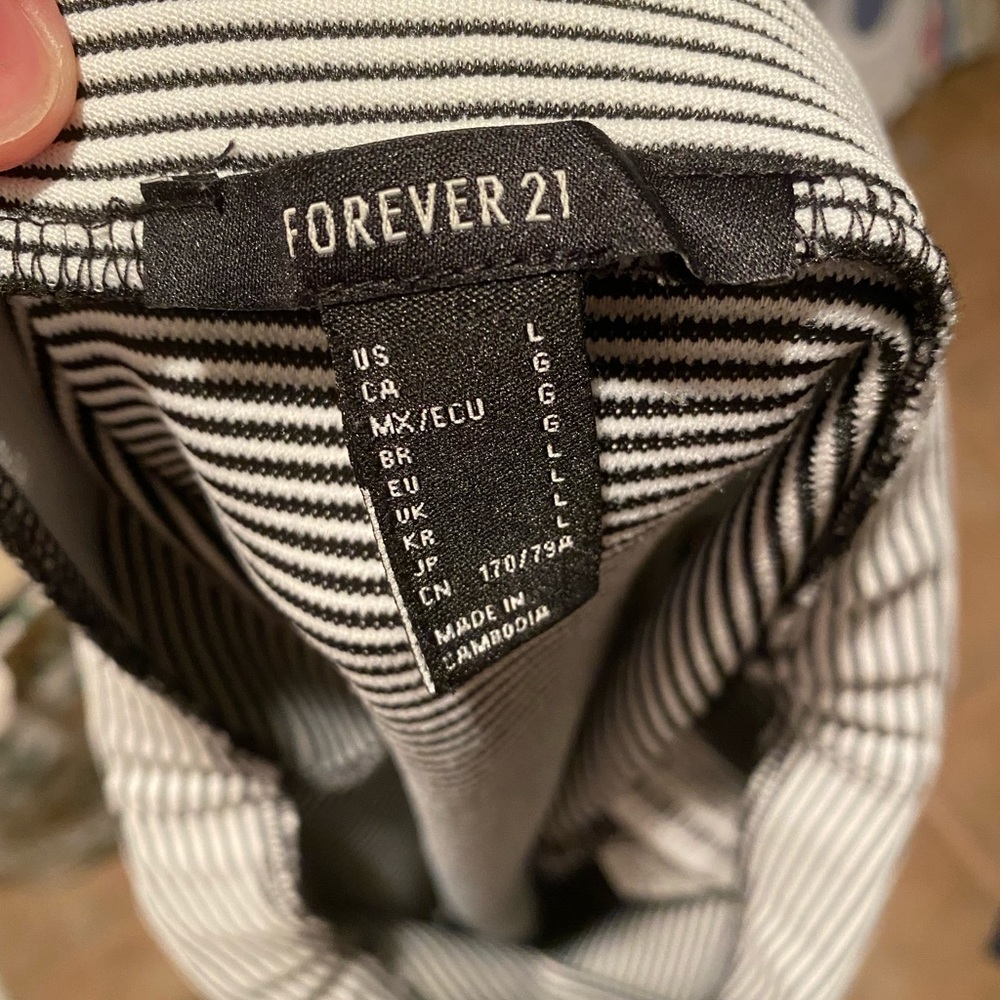 Forever 21 Striped Mini Skirt - Picture 4 of 5